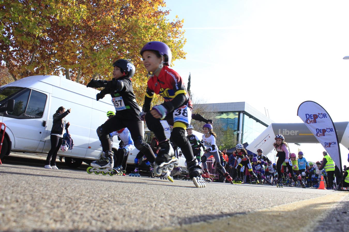 La carrera urbana popular «Tres Culturas» reúne en Toledo a 120 patinadores