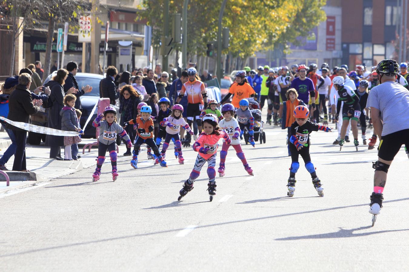 La carrera urbana popular «Tres Culturas» reúne en Toledo a 120 patinadores