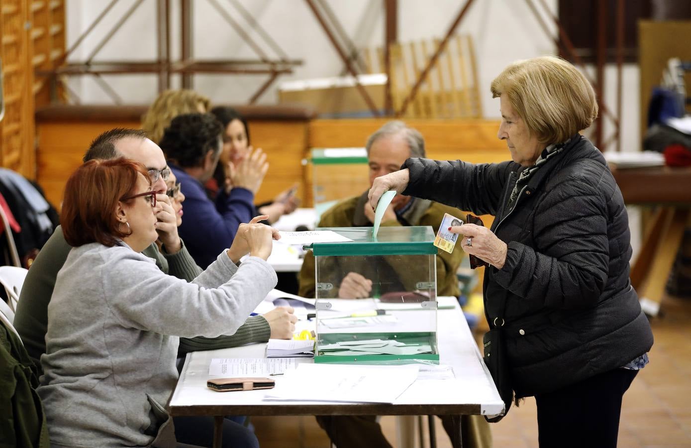 En imágenes, así vota Córdoba