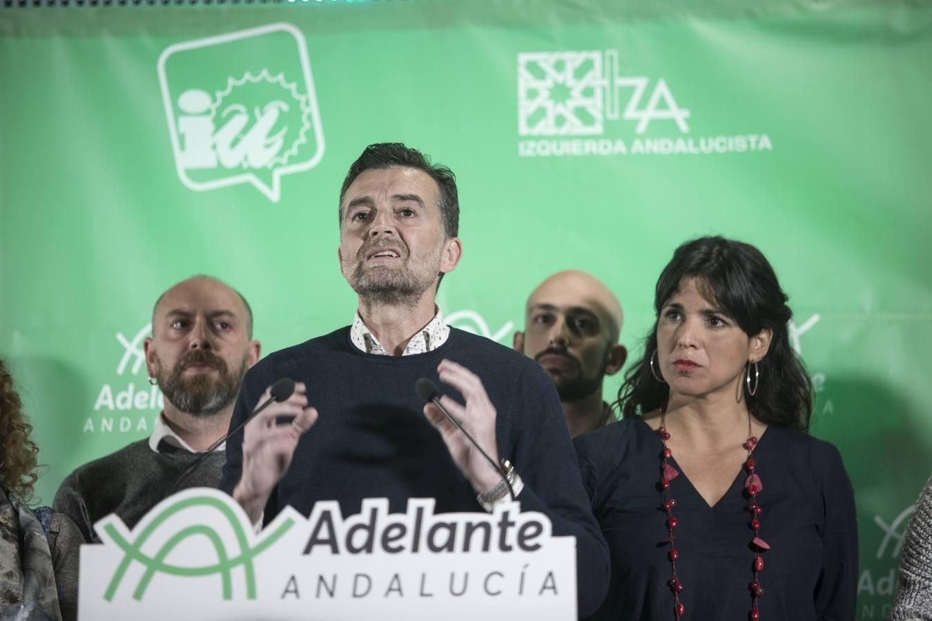 En imágenes, la resignación de Adelante Andalucía tras caer a la cuarta plaza en las elecciones andaluzas