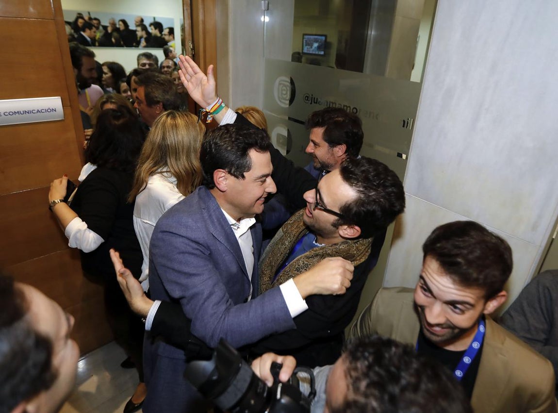 Euforia en la sede regional del Partido Popular tras conocer los resultados de las elecciones andaluzas