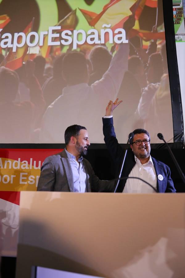 En fotos, VOX celebra su irrupción con fuerza en el Parlamento andaluz