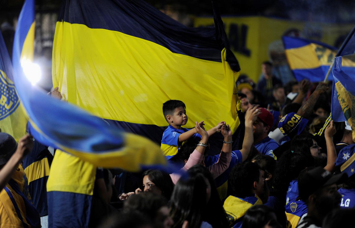 Boca, rumbo a Madrid: memorable despedida de su hinchada