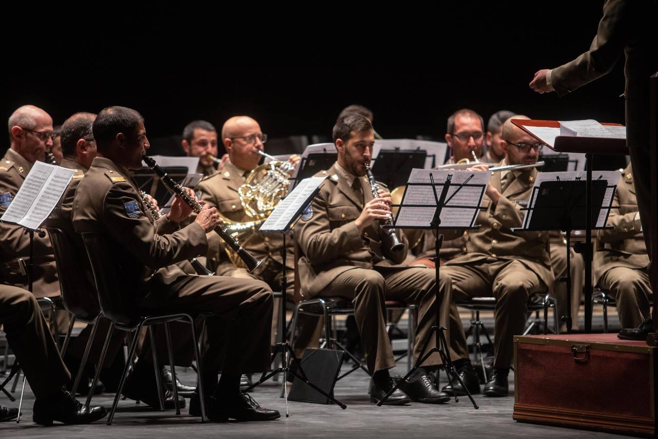 El concierto de la Inmaculada de la BRI X de Córdoba, en imágenes