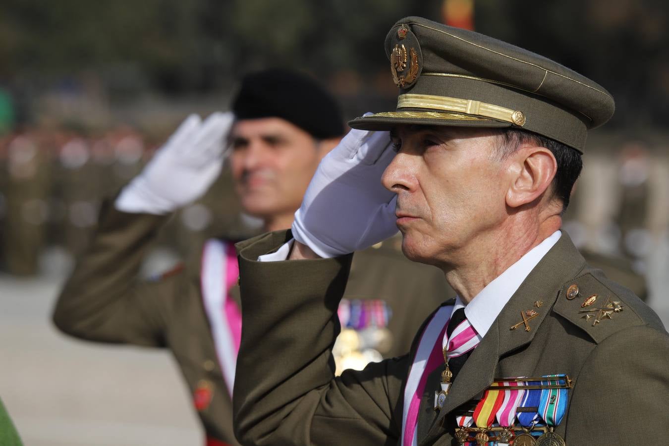 El desfile de la BRI X por el día de la Inmaculada, en imágenes