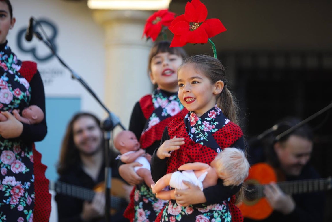 La zambomba flamenca empieza a sonar en Córdoba, en imágenes