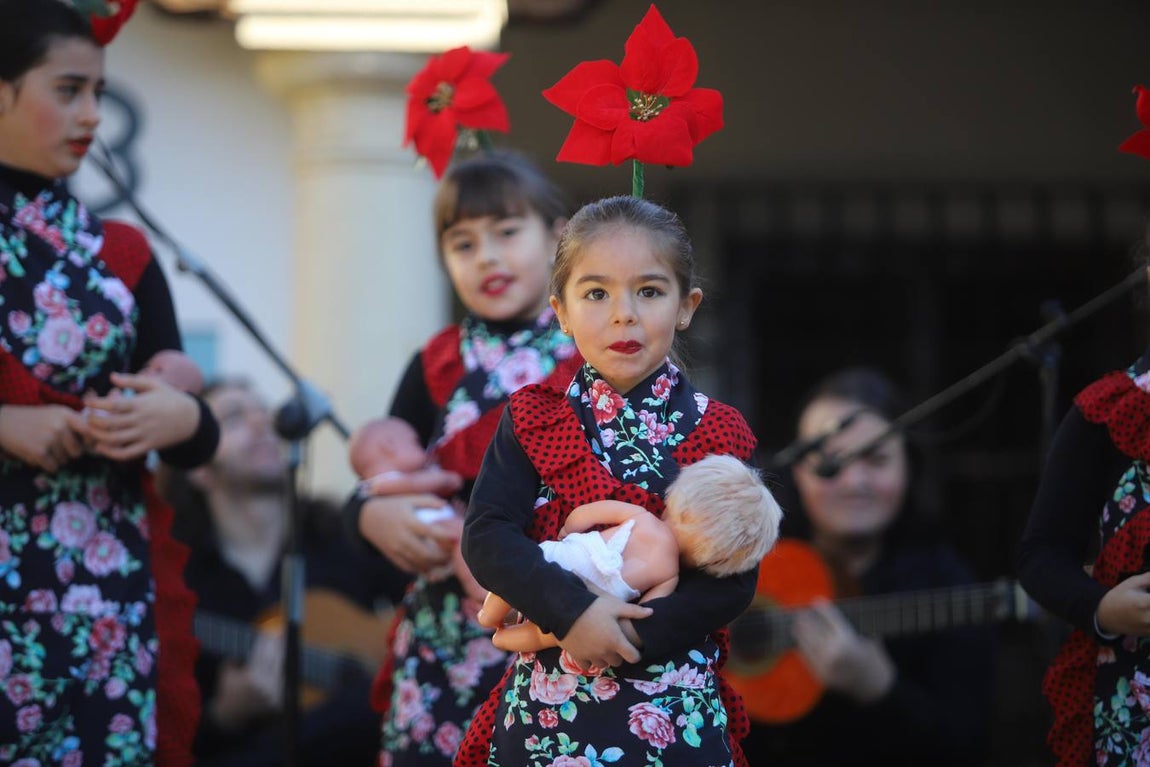 La zambomba flamenca empieza a sonar en Córdoba, en imágenes