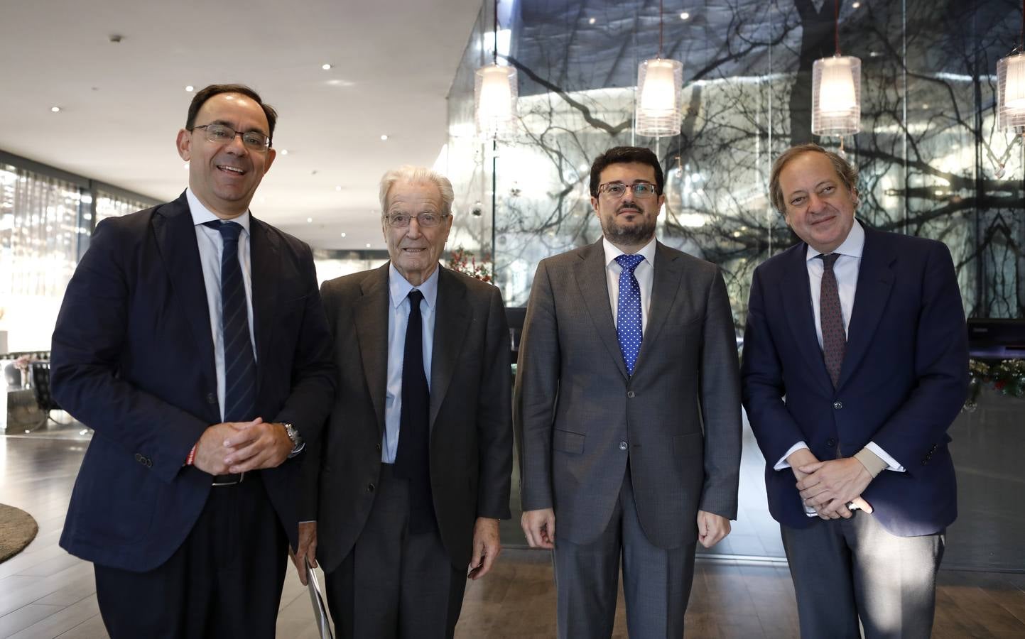 La conferencia de Garrigues Walker en Córdoba, en imágenes