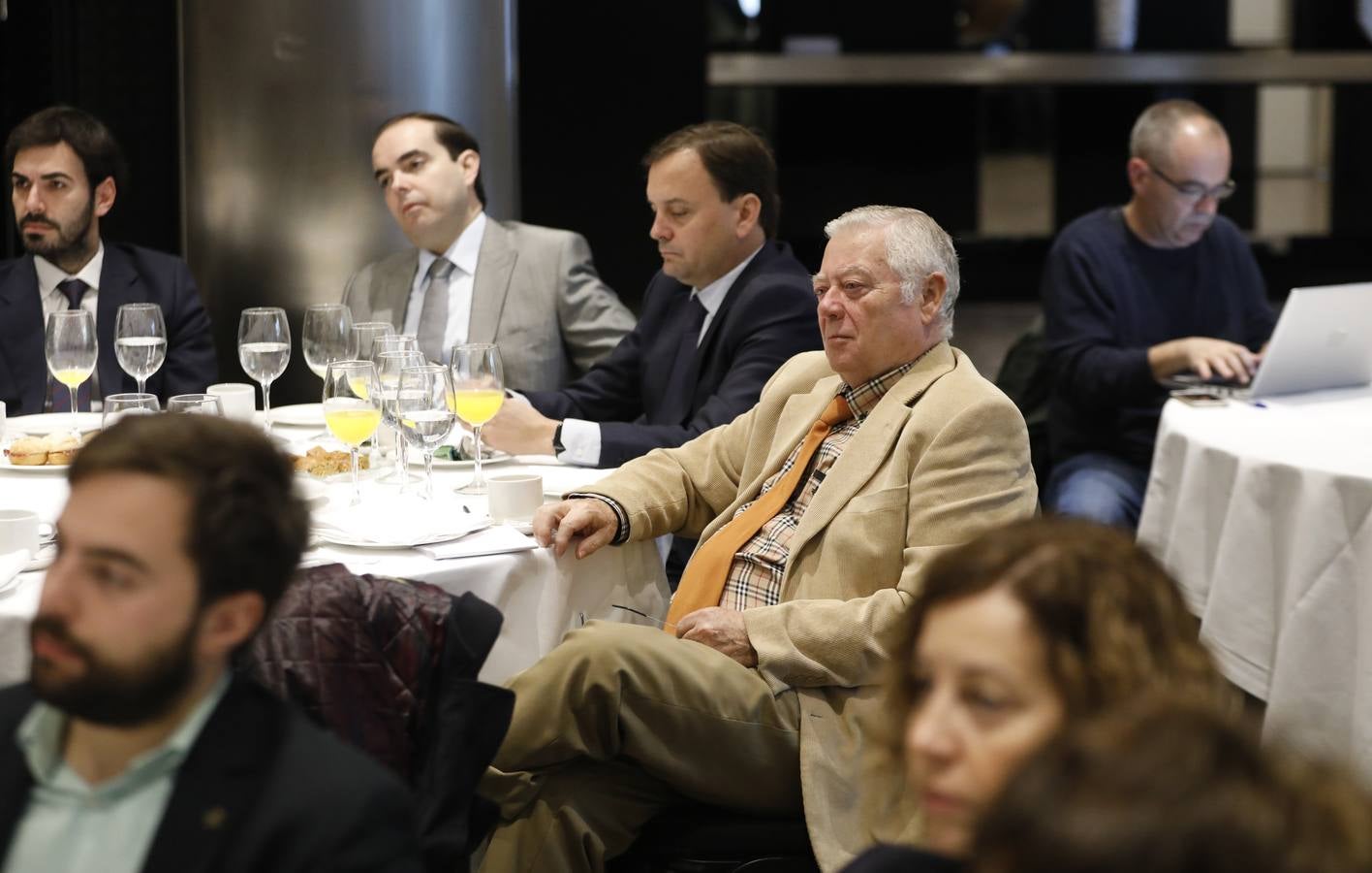 La conferencia de Garrigues Walker en Córdoba, en imágenes