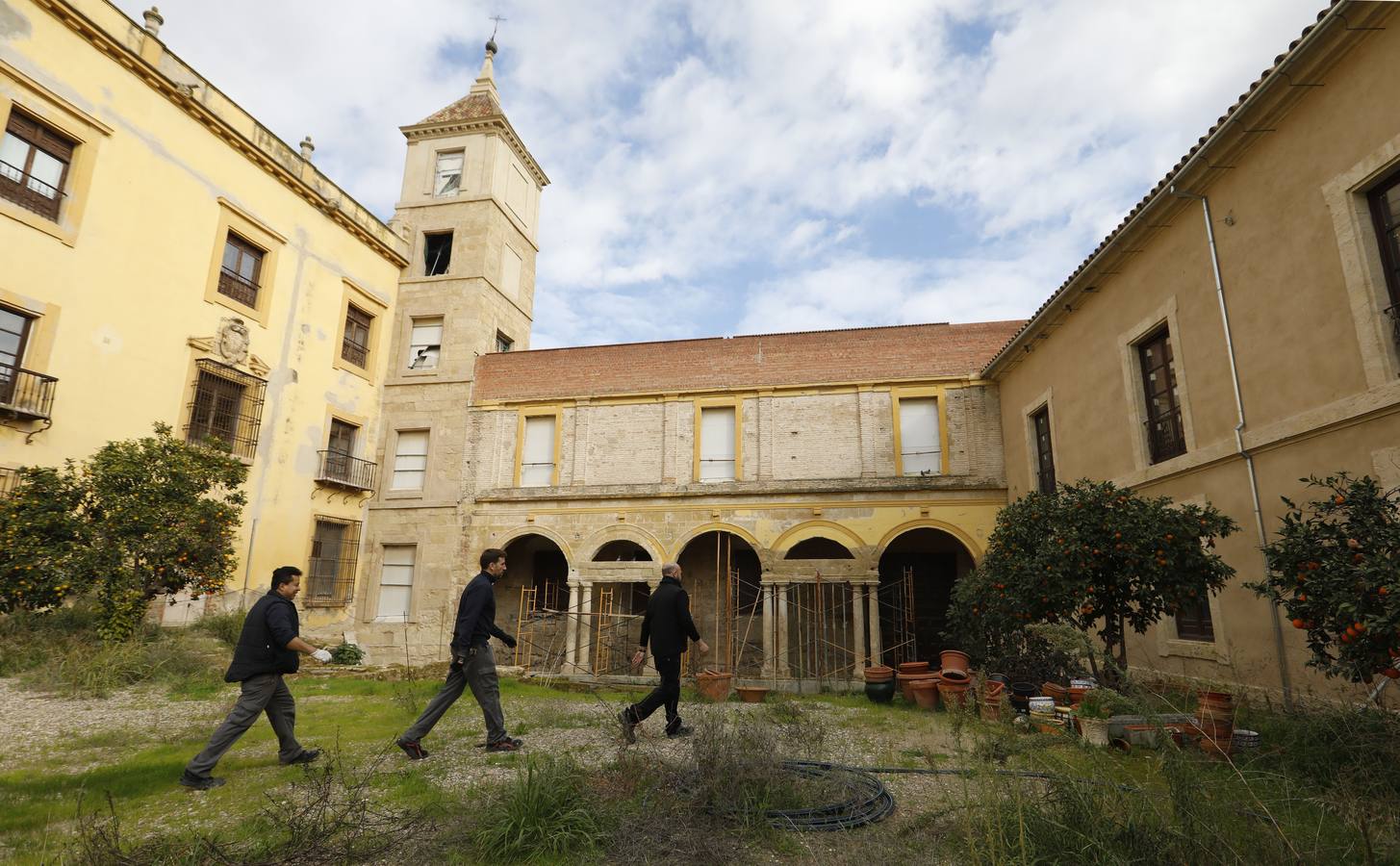 Los primeros preparativos para la reforma del Palacio Episcopal de Córdoba, en imágenes