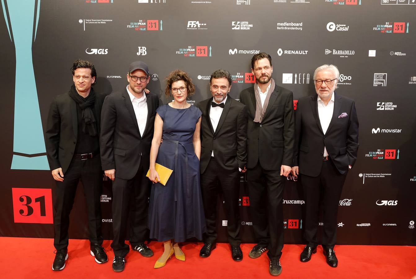 Fotogalería: Todos los rostros conocidos que acudieron a los Premios de la Academia de Cine Europeo en Sevilla (I)