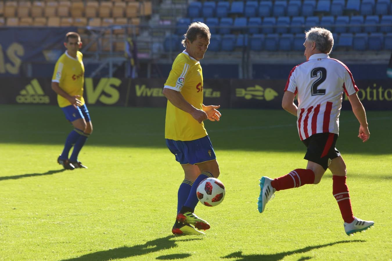 (FOTOS) El partido de fútbol de los Reyes Magos en imágenes