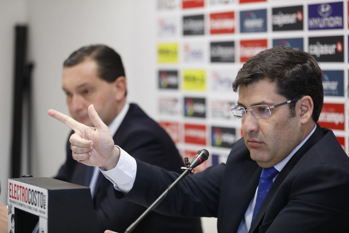 La comparecencia de Jesús León, presidente del Córdoba CF, en imágenes