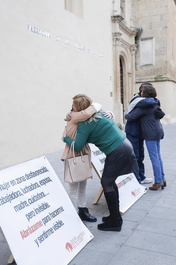 Los abrazos de los barrios desfavorecidos de Córdoba, en imágenes