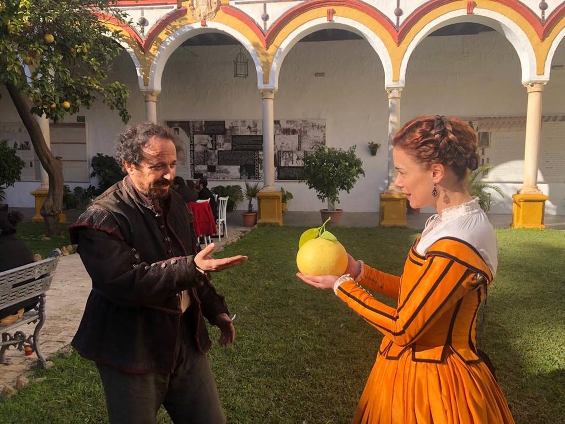 Luis Callejo y PAtricia López Arnáiz en un descanso del rodaje. 