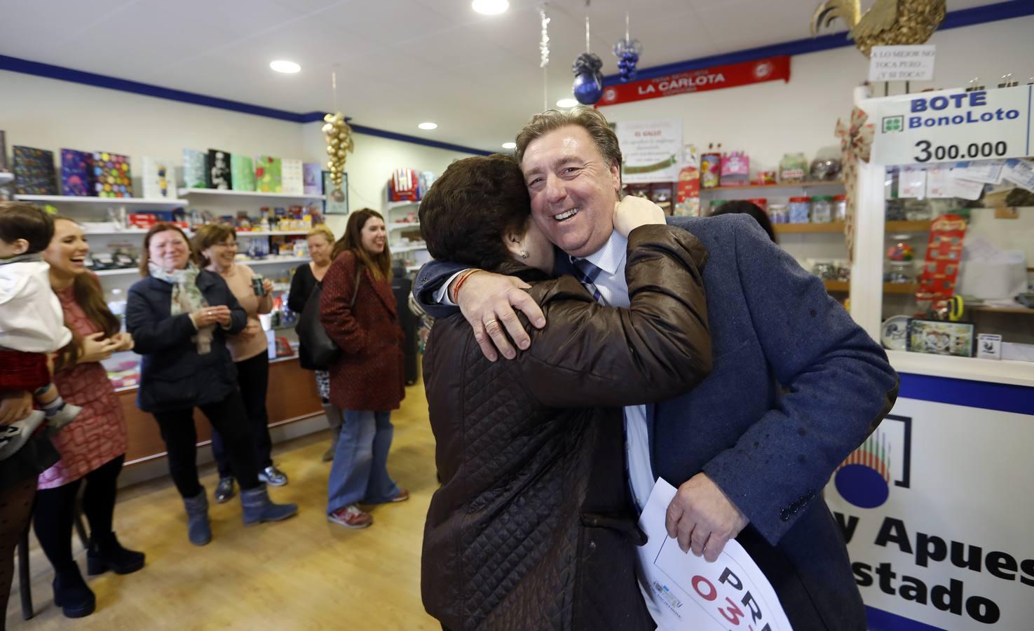 Los premios de la Lotería de Navidad en Córdoba, en imágenes