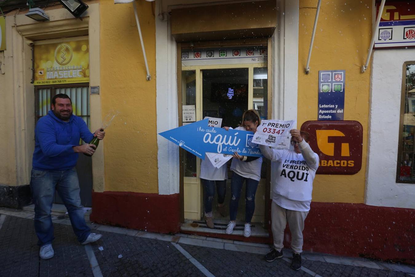 La alegría de la Lotería de Navidad en la provincia de Cádiz