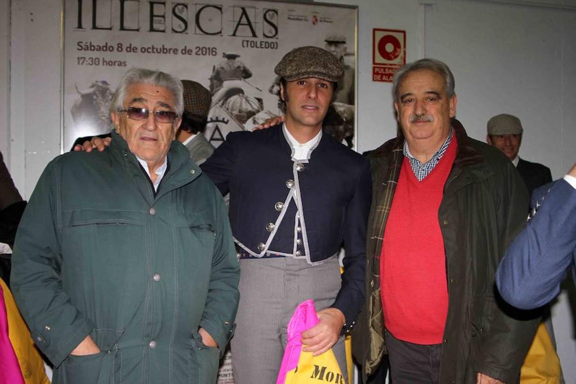 Festival taurino a beneficio de los damnificados por las riadas en Cebolla en 2018