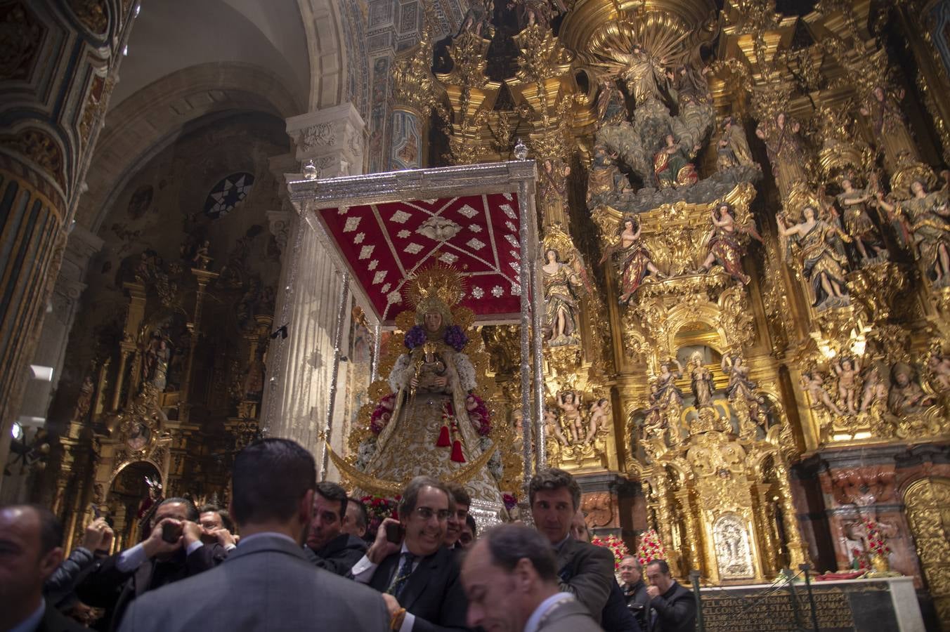 Galería de la procesión de la Virgen del Rocío de Sevilla