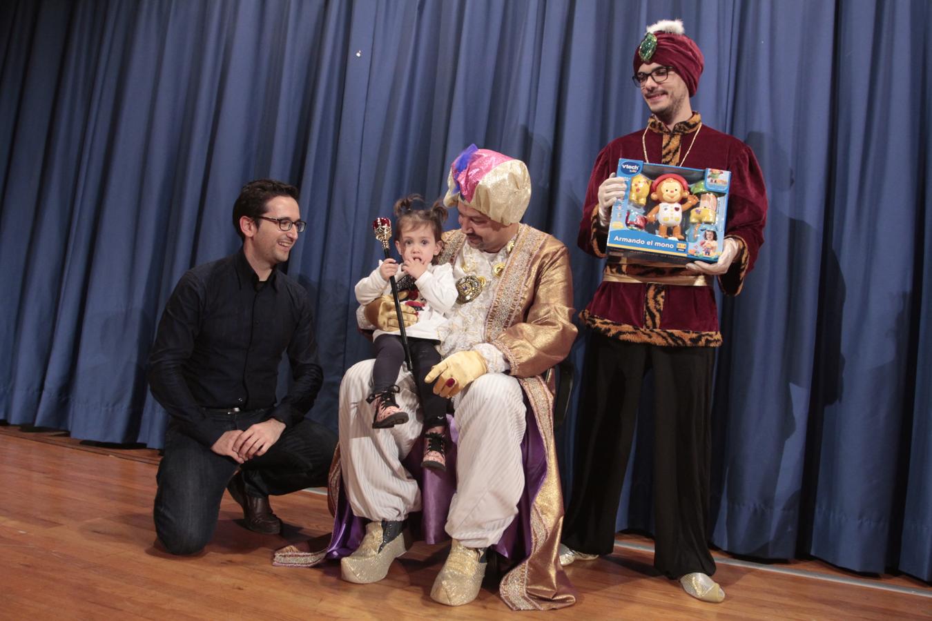 Los Reyes Magos visitan el hospital de Toledo