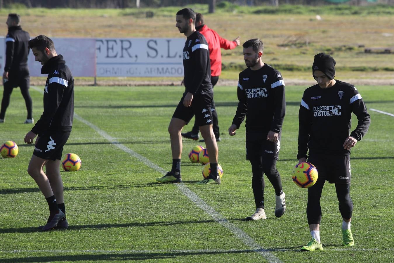 El primer entreno del año a puerta abierta, en imágenes