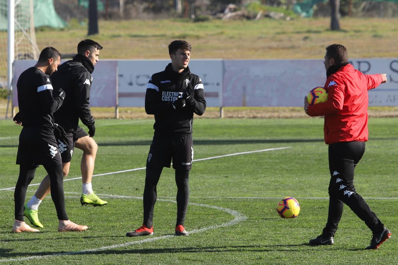 El primer entreno del año a puerta abierta, en imágenes