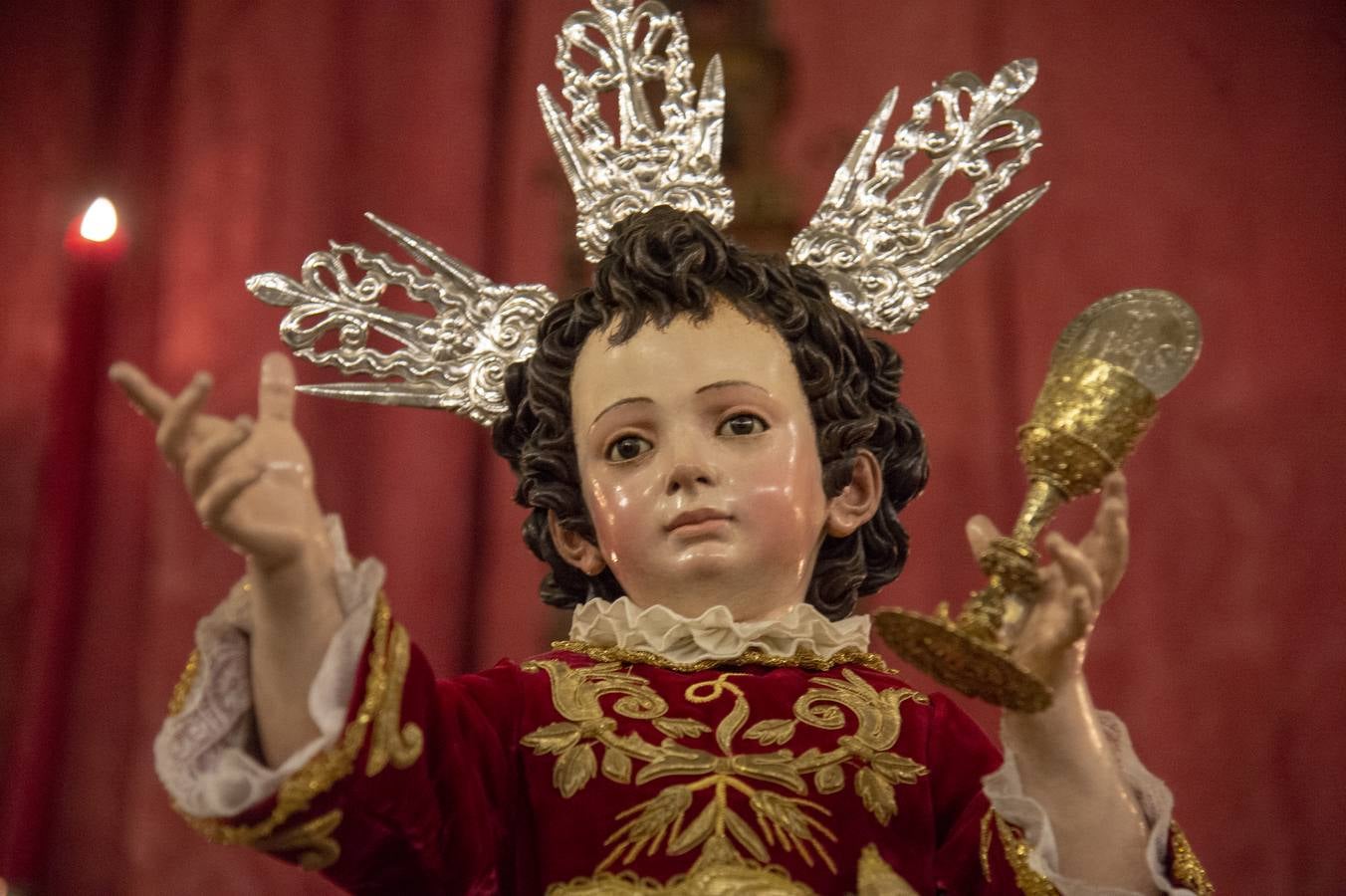 Galería del besamanos del Niño Jesús del Sagrario