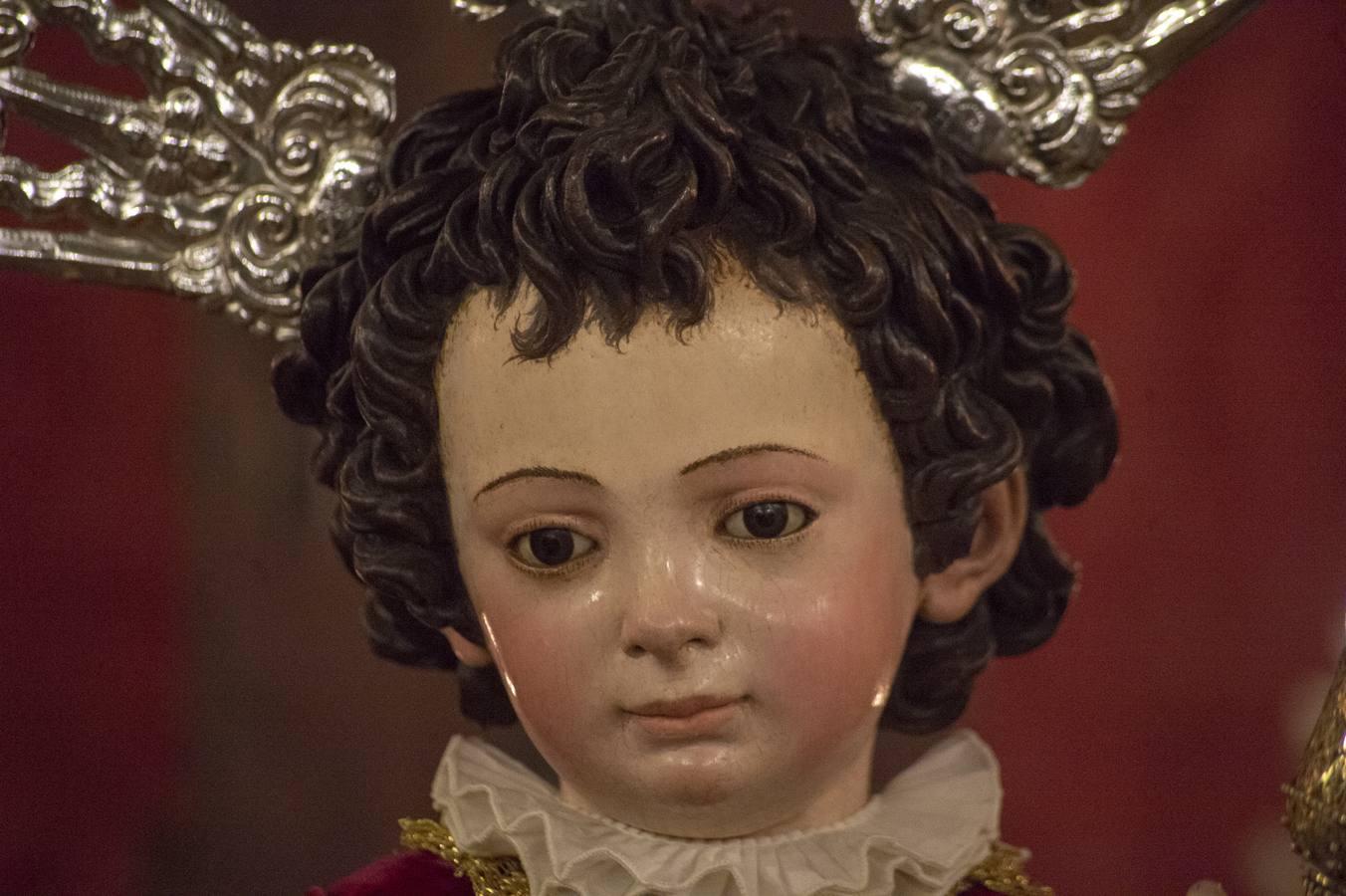 Galería del besamanos del Niño Jesús del Sagrario