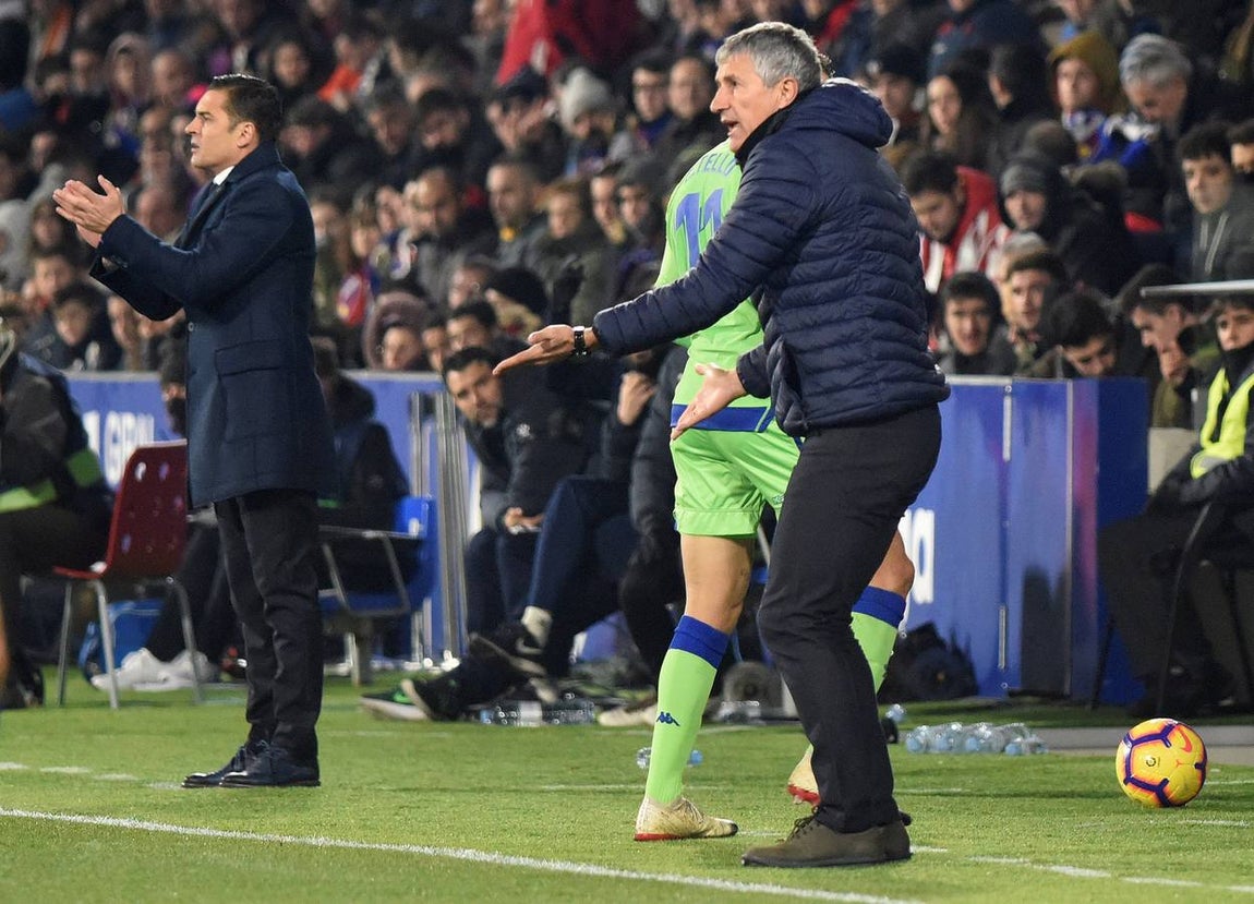 Las mejores imágenes del Huesca-Betis (2-1), disputado en El Alcoraz