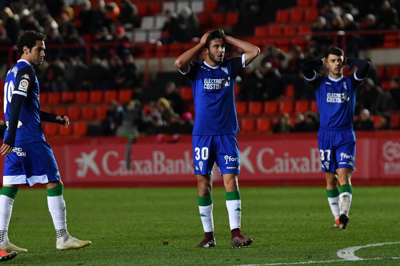 La derrota del Córdoba CF ante el Nástic, en imágenes