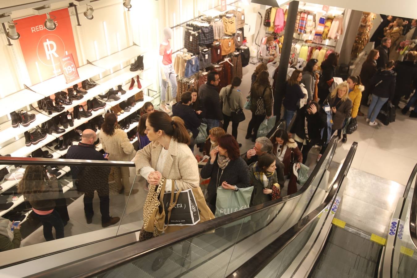 El ambiente de Córdoba en las rebajas, en imágenes