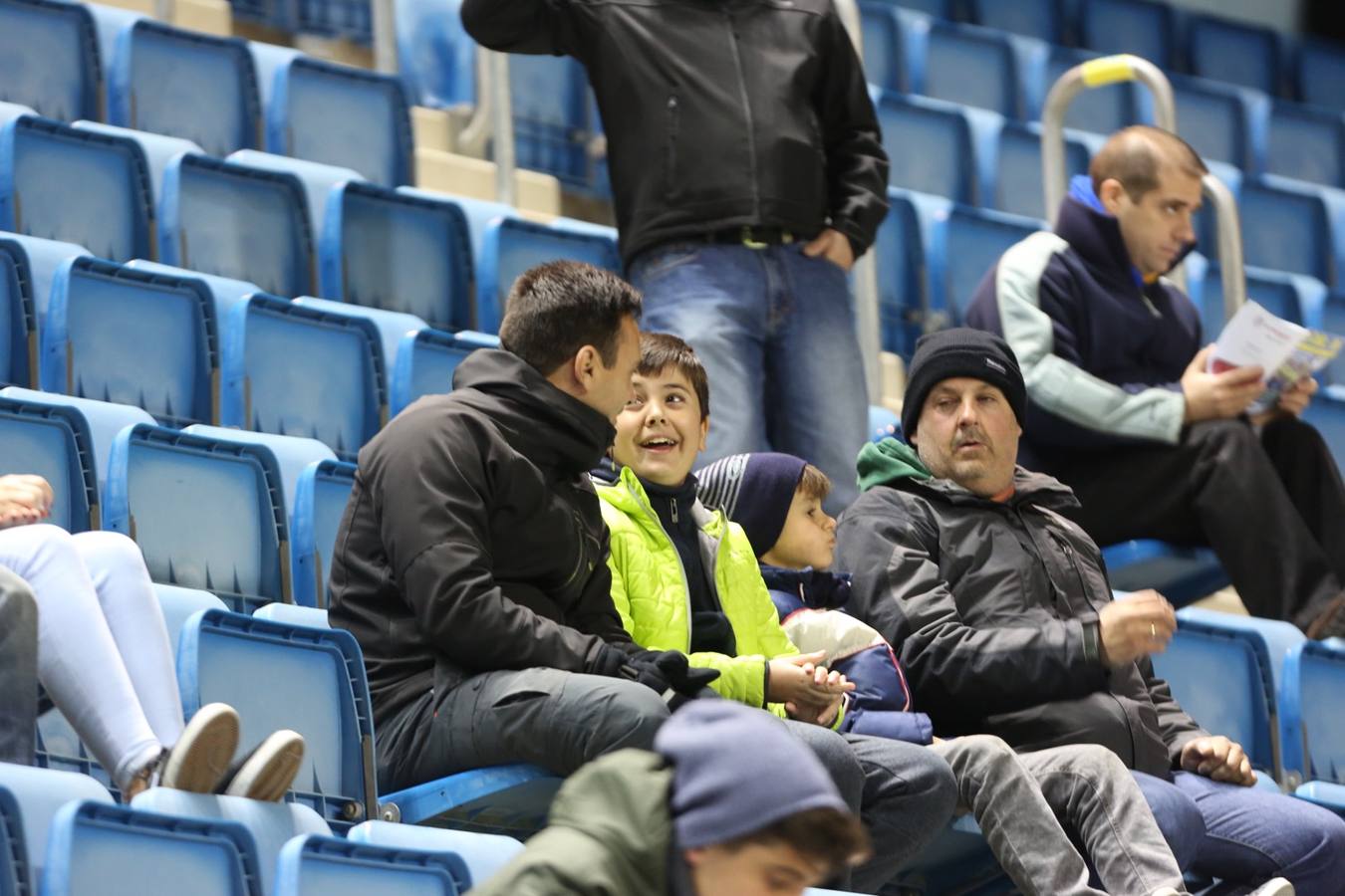 Búscate en las gradas del Carranza en el Cádiz CF-Granada