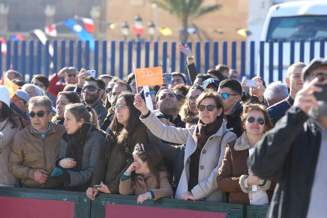 Fotogalería: Emocionante «hasta pronto» al Juan Sebastián Elcano
