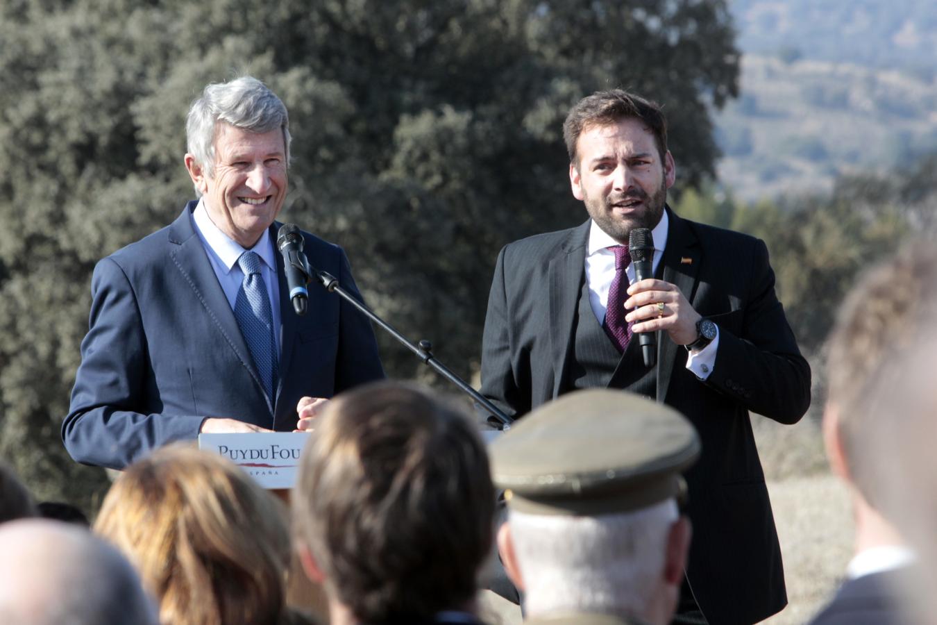 La primera piedra del parque temático Puy du Fou en Toledo, en imágenes