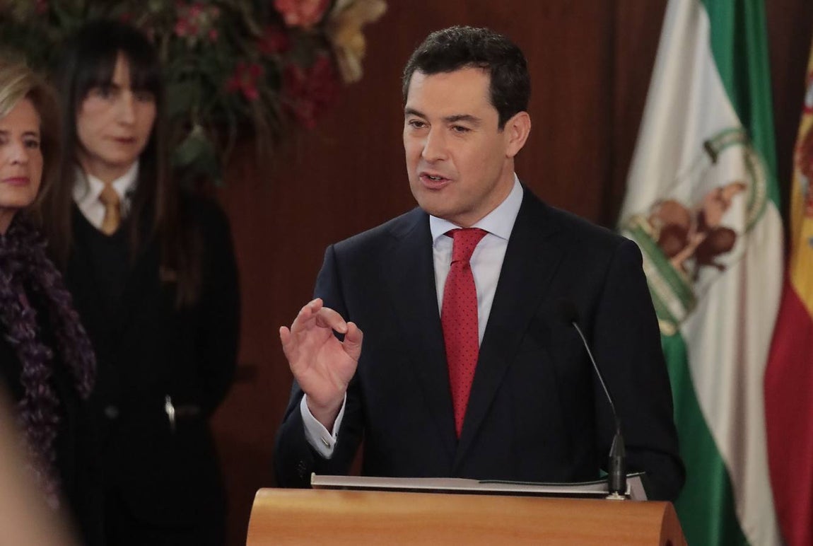 La toma de posesión de Moreno como presidente de la Junta, en imágenes