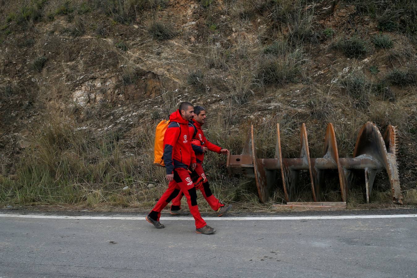 Miembros del equipo de Bomberos de rescate de Montaña. 