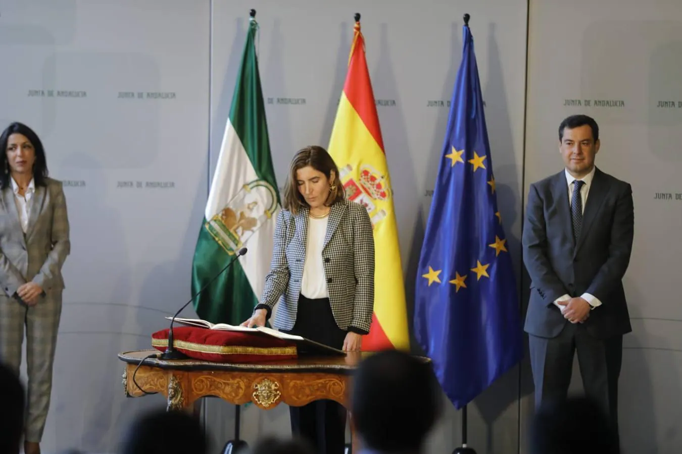 En imágenes, toma de posesión del nuevo Gobierno andaluz