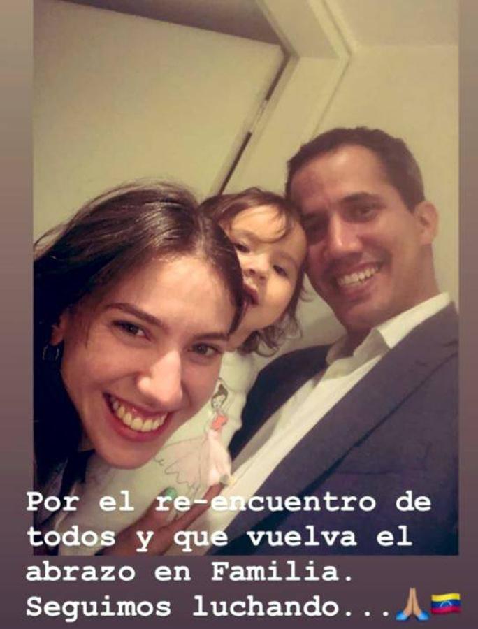 Catherine Fulop: «Mi Venezuela, acá me encuentro a la distancia lamentablemente pero nunca ausente, rezando con todas mis fuerzas por nuestra LIBERTAD». 