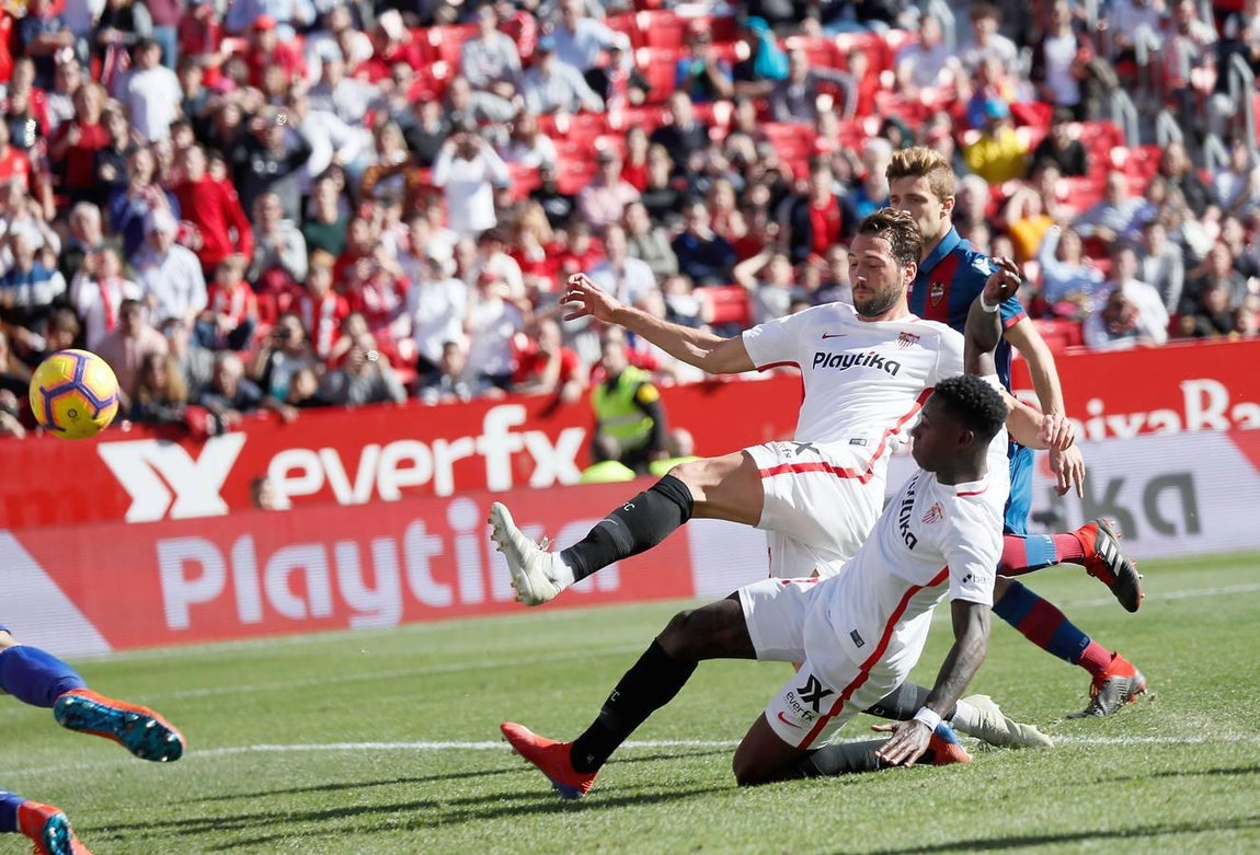 El Sevilla-Levante (5-0), en imágenes