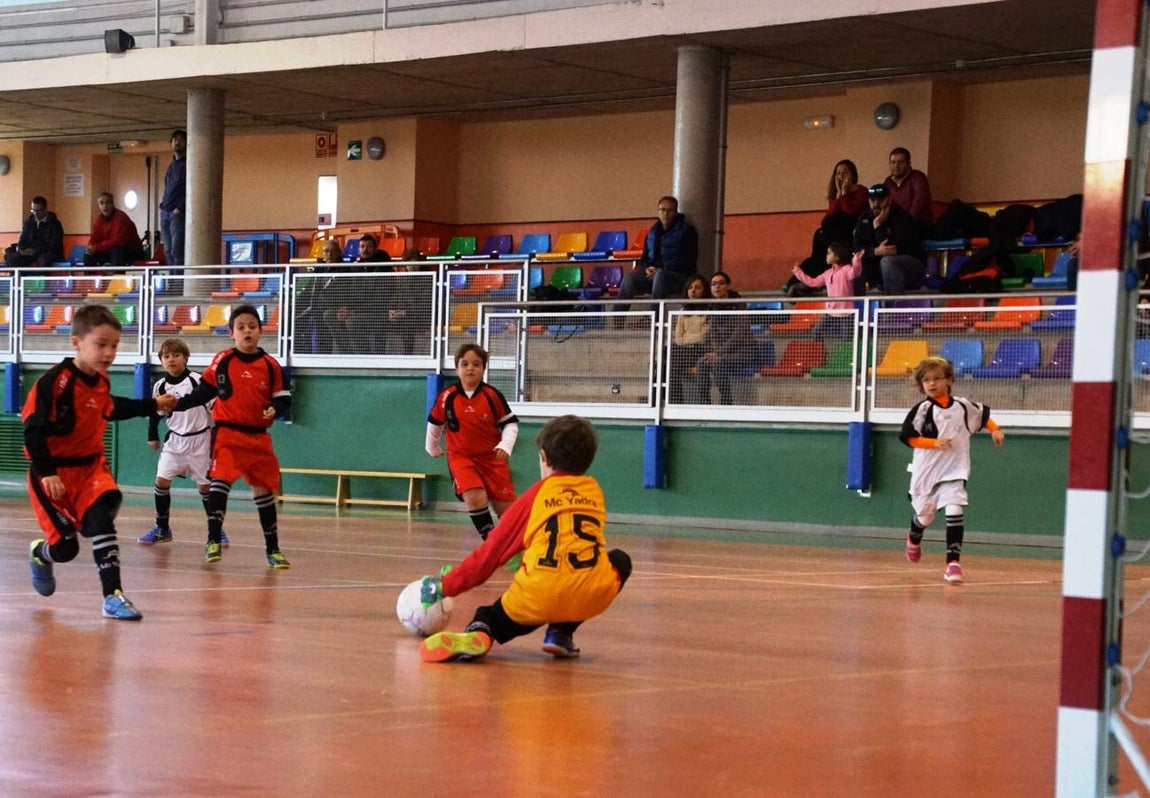 Las mejores imágenes del encuentro Merced 3C Escuelas Inter "C" - Sagrado Corazón de Jesús de Gutenberg "A". 