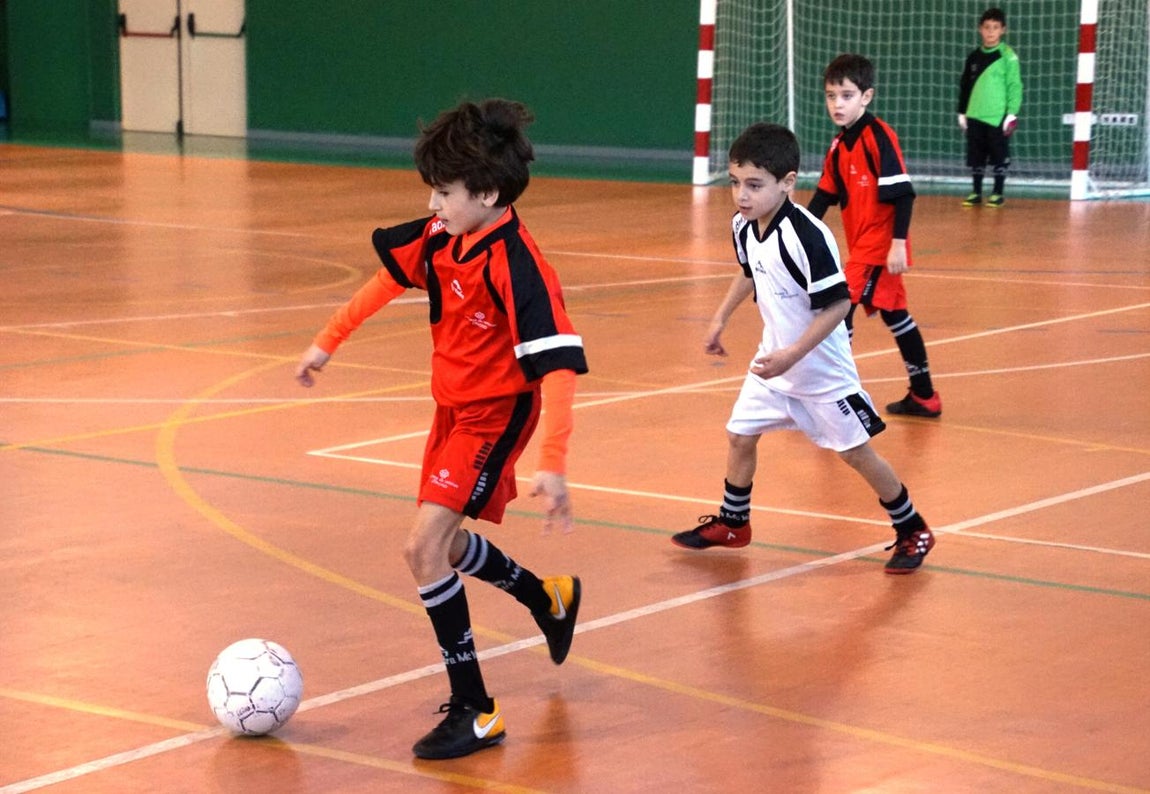 Las mejores imágenes del encuentro Merced 3C Escuelas Inter "C" - Sagrado Corazón de Jesús de Gutenberg "A". 
