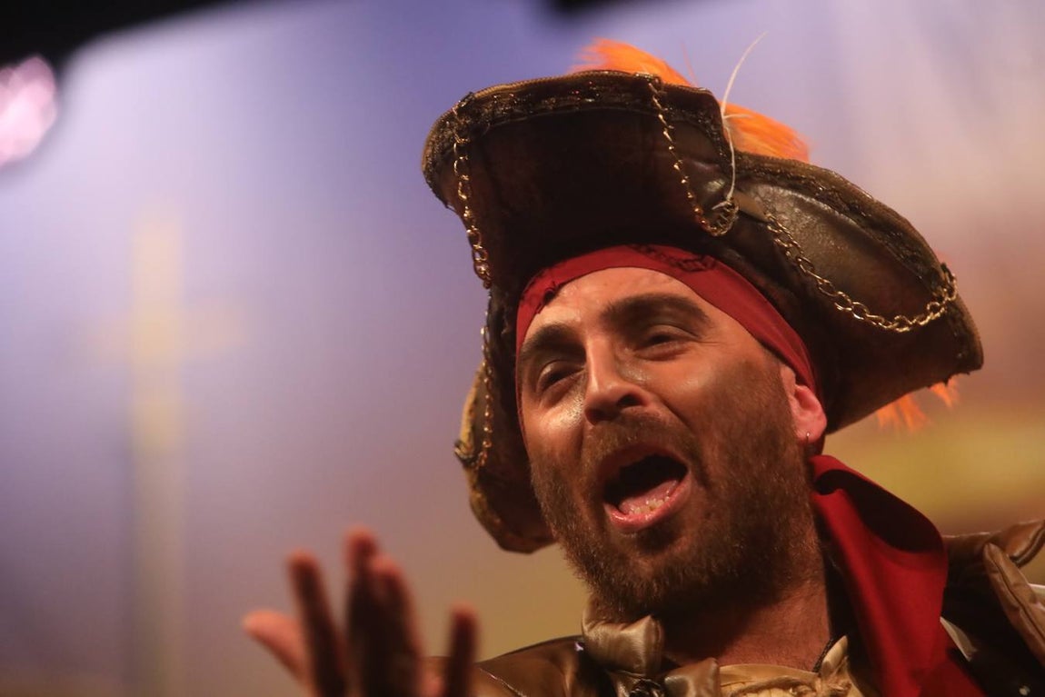 FOTOS: Comparsa A base de palos en el COAC 2019