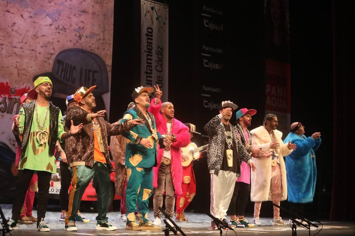 FOTOS: chirigota Daddy Cadi en el COAC 2019