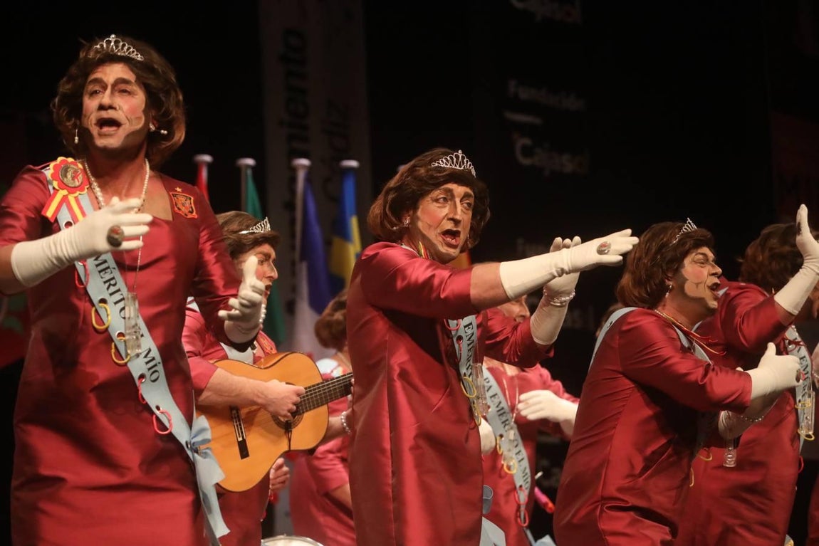 FOTOS: chirigota Este año ya me toca a mí