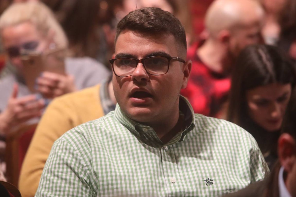 FOTOS: ¿Has ido al COAC este jueves? ¡Búscate en el Falla!