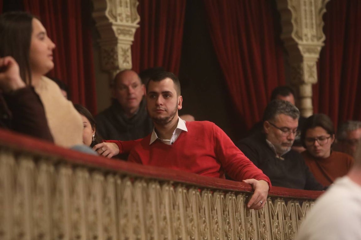 FOTOS: ¿Has ido al COAC este jueves? ¡Búscate en el Falla!