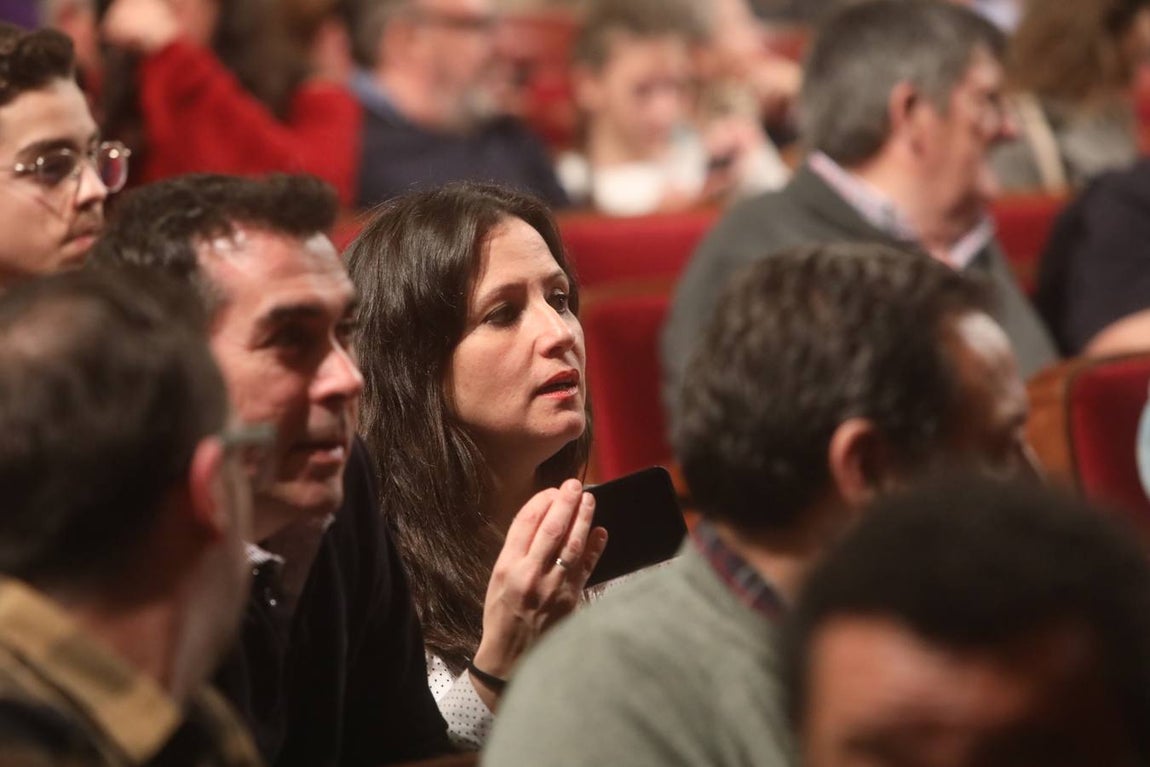 FOTOS: ¿Has ido al COAC este jueves? ¡Búscate en el Falla!