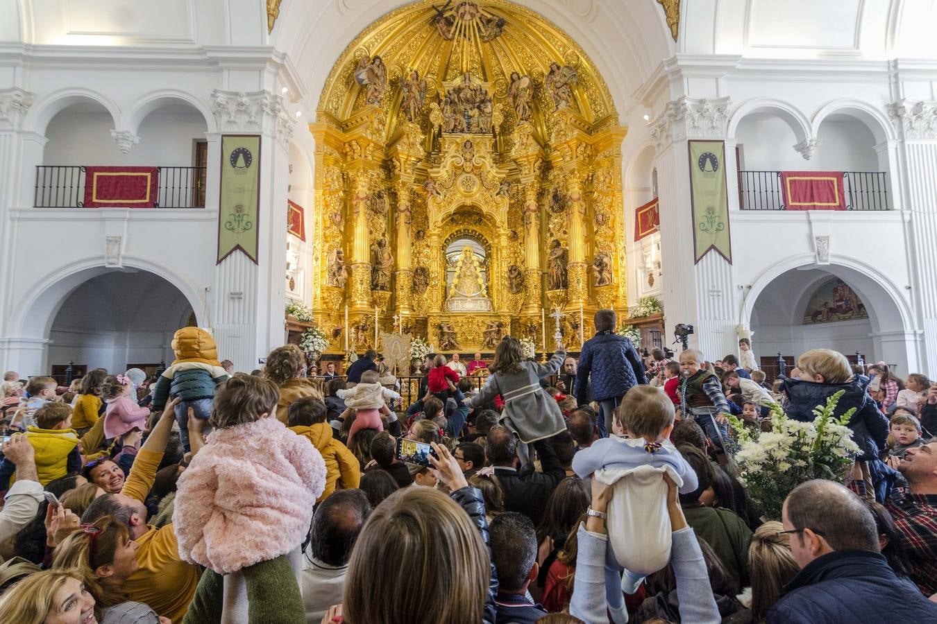 Así ha sido la misa de la Candelaria