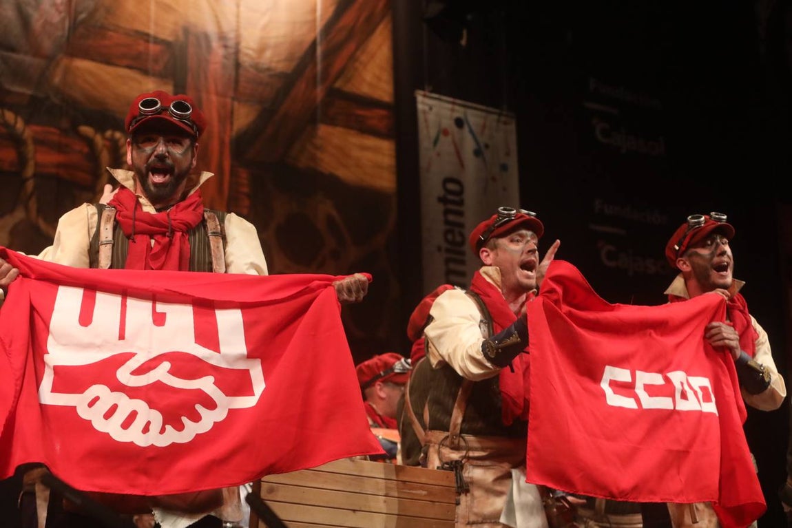 FOTOS: Comparsa La Llave en el COAC 2019