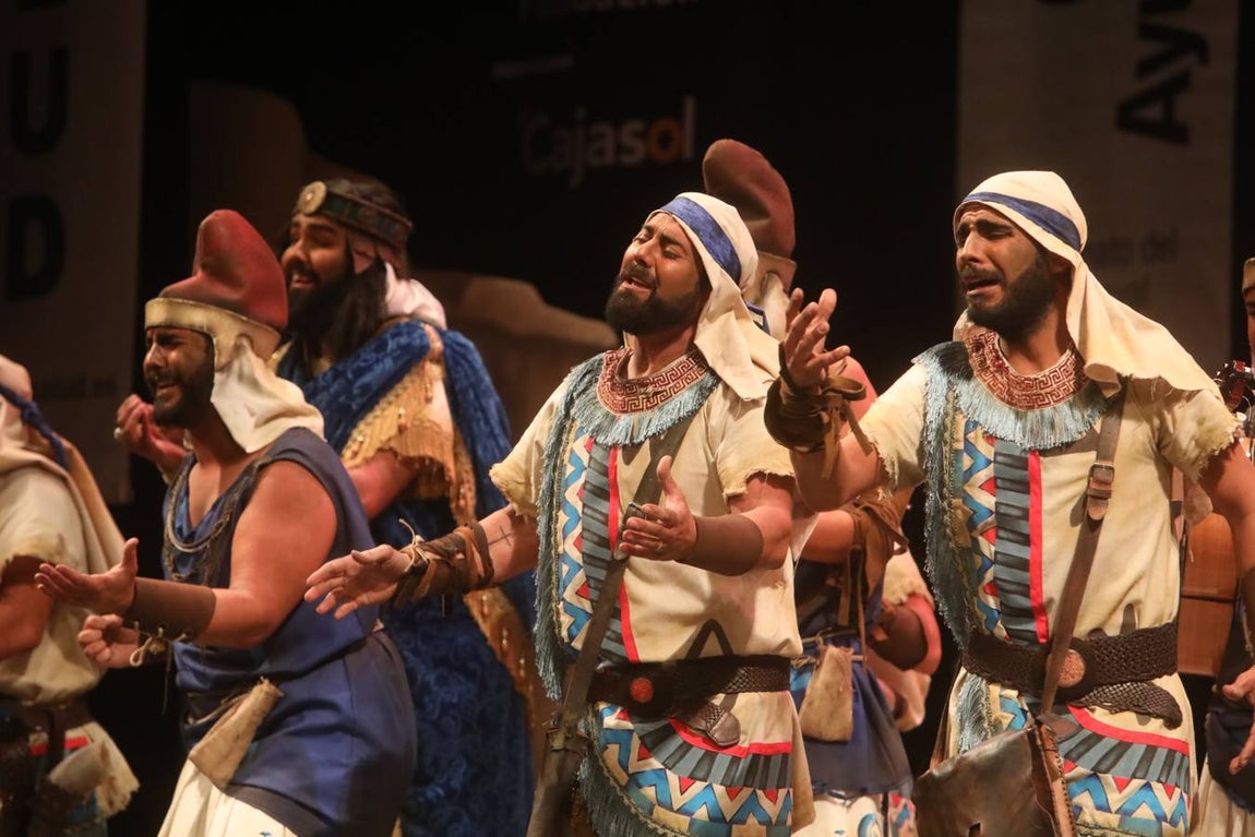 FOTOS: Comparsa La Tierra Prometida en el COAC 2019